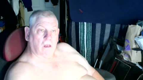 canoelicker69 online show from 08.02.26