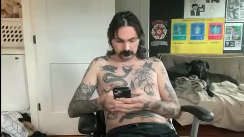 Snapshot of cantleavethehouse chatting on 01.18.26 cantleavethehouse online show from 01.18.26