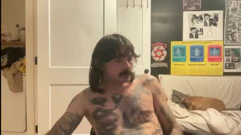 Snapshot of cantleavethehouse chatting on 02.11.26 cantleavethehouse online show from 02.11.26