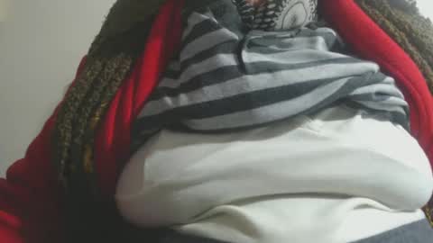 Snapshot of capitanfuturo44 chatting on 02.10.25 Cinzia ex regina online show from 02.10.25