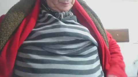 Snapshot of capitanfuturo44 chatting on 02.20.25 Cinzia ex regina online show from 02.20.25