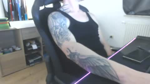 Chriz online show from 12.02.24