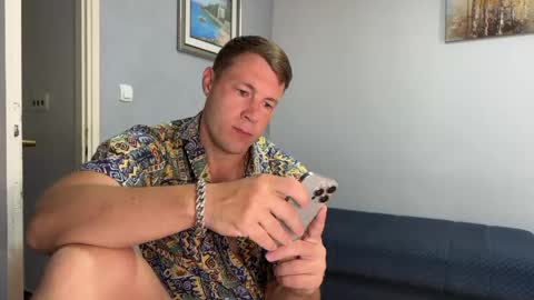 Snapshot of capt_oliver chatting on 05.30.26 follow my twitter online show from 05.30.26
