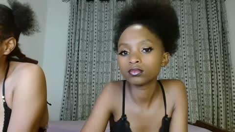 Snapshot of carababey chatting on 02.14.25 carababey online show from 02.14.25