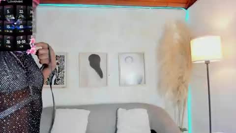 Snapshot of caramel_kiss_ chatting on 06.25.26 caramel_kiss_ online show from 06.25.26