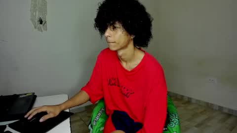 Carlos and Cristian  online show from 12.17.25