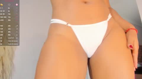 Snapshot of cardykambell chatting on 03.09.25 cardykambell online show from 03.09.25