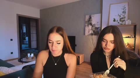 caressyourself online show from 11.29.25