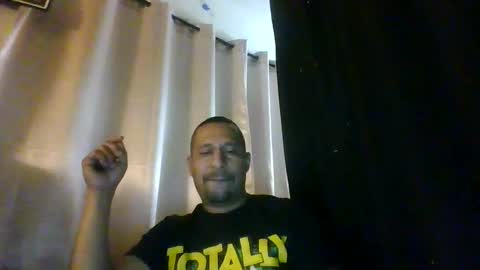 Snapshot of cargopipe2000 chatting on 10.02.25 Adams huge online show from 10.02.25