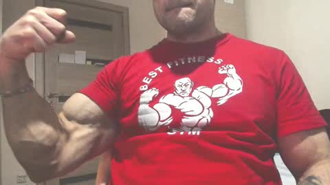 Snapshot of carin_the_body chatting on 02.11.25 Laz online show from 02.11.25