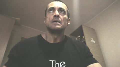 Snapshot of carin_the_body chatting on 09.24.25 Laz online show from 09.24.25