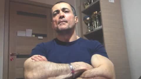 Snapshot of carin_the_body chatting on 11.21.25 Laz online show from 11.21.25