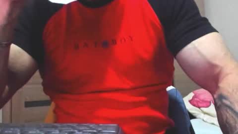 Snapshot of carin_the_body chatting on 12.01.25 Laz online show from 12.01.25