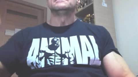 Snapshot of carin_the_body chatting on 12.03.25 Laz online show from 12.03.25