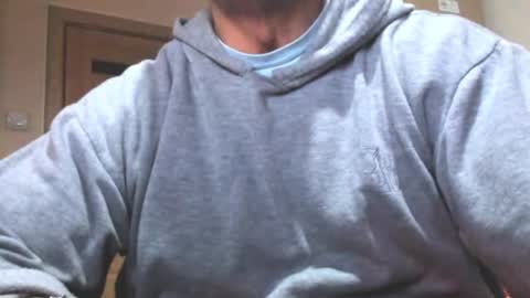 Snapshot of carin_the_body chatting on 12.19.25 Laz online show from 12.19.25