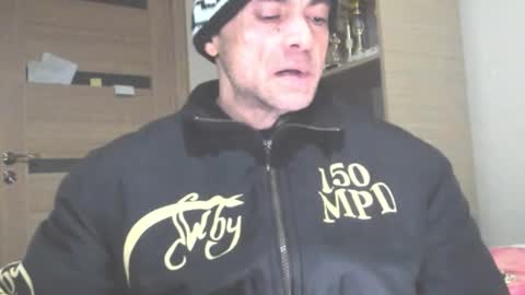 Snapshot of carin_the_body chatting on 01.13.26 Laz online show from 01.13.26