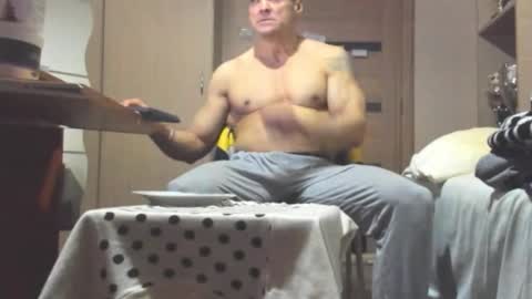 Snapshot of carin_the_body chatting on 02.04.26 Laz online show from 02.04.26