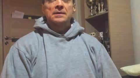 Snapshot of carin_the_body chatting on 02.06.26 Laz online show from 02.06.26