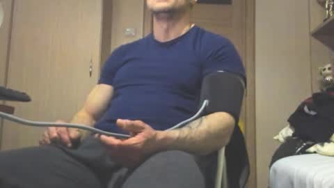 Snapshot of carin_the_body chatting on 02.27.26 Laz online show from 02.27.26