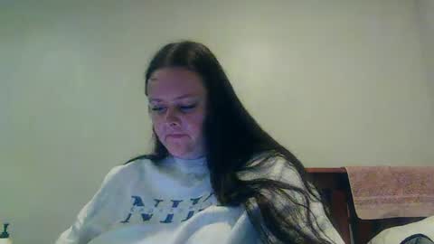 Snapshot of carinabro10 chatting on 10.22.25 carinabro10 online show from 10.22.25