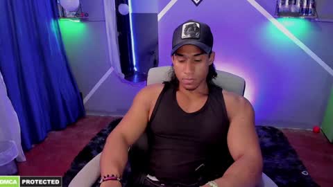 Snapshot of carl_smithh chatting on 12.07.24 Carl online show from 12.07.24