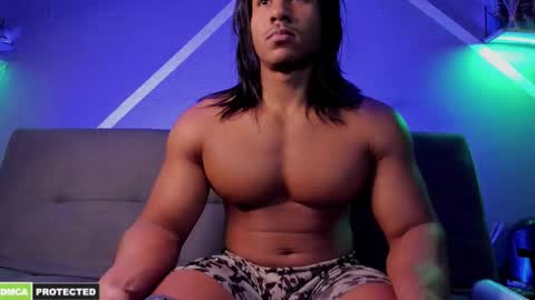 Snapshot of carl_smithh chatting on 10.01.25 Carl online show from 10.01.25