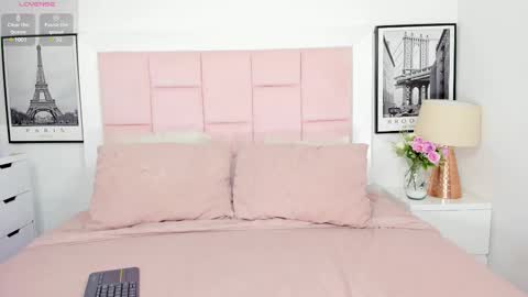 Snapshot of carlajaeger chatting on 02.21.25 carla online show from 02.21.25