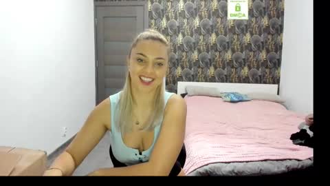 Snapshot of carlastacefun chatting on 11.26.25 CarlaStaceFun online show from 11.26.25