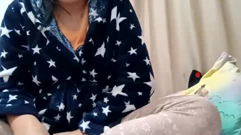 Snapshot of carlasweet00 chatting on 10.15.25 carlasweet00 online show from 10.15.25