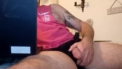 Snapshot of carldhammers chatting on 12.04.25 carldhammers online show from 12.04.25