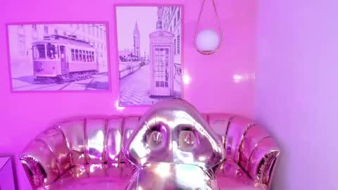 Snapshot of carlie_mayer chatting on 02.28.25 CARLYE online show from 02.28.25