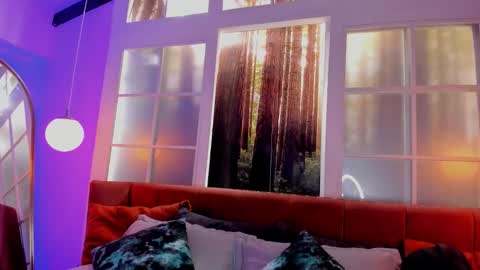    online show from 10.15.25