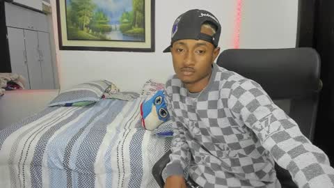 Snapshot of carlitosex09 chatting on 01.11.25 master online show from 01.11.25