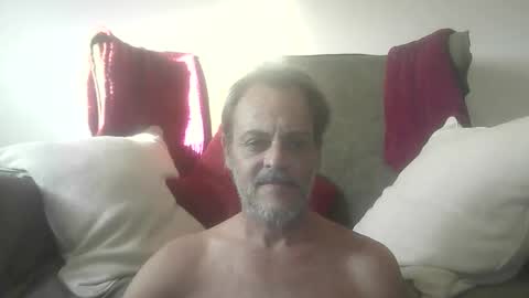 Snapshot of carlo76mx chatting on 11.22.25 carlo online show from 11.22.25