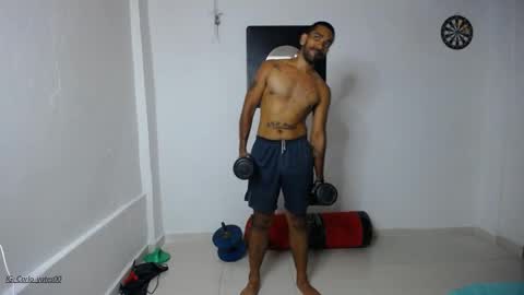 Snapshot of carlo_yates27 chatting on 02.28.25 carlo yates thx for help me to reach 100 thumps up online show from 02.28.25