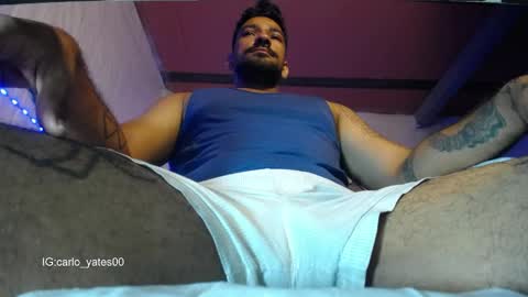 Snapshot of carlo_yates27 chatting on 03.08.26 carlo yates thx for help me to reach 100 thumps up online show from 03.08.26