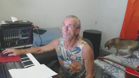 Snapshot of carlos2557 chatting on 02.13.26 carlos online show from 02.13.26