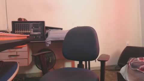 Snapshot of carlos2557 chatting on 03.02.26 carlos online show from 03.02.26