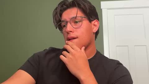 carlosjosecb2 online show from 11.18.25