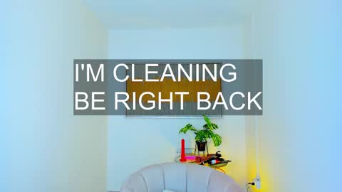 Snapshot of carlota_peach chatting on 02.01.25 Andrea online show from 02.01.25