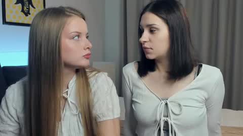 Snapshot of carlottagleave chatting on 02.08.26 Jessie and Lika online show from 02.08.26