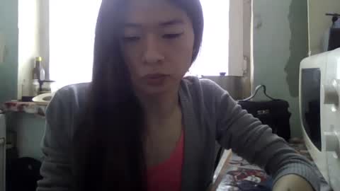 CarlyJoy online show from 03.05.25