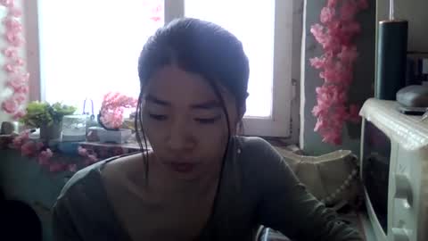 CarlyJoy online show from 11.30.25