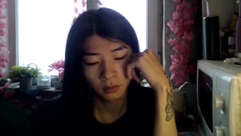 CarlyJoy online show from 12.17.25