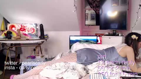 Carly Pearls online show from 01.15.25