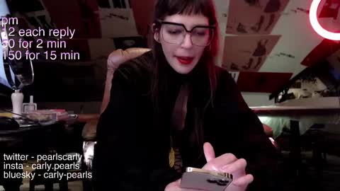 Carly Pearls online show from 01.30.25