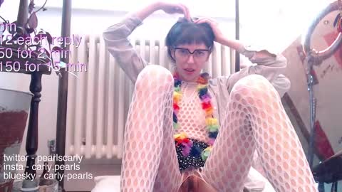 Carly Pearls online show from 02.07.25