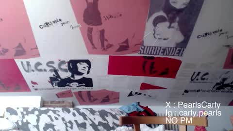 Snapshot of carlypearls chatting on 03.22.26 Carly Pearls online show from 03.22.26