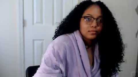 CARAMEL xoxo online show from 09.14.25