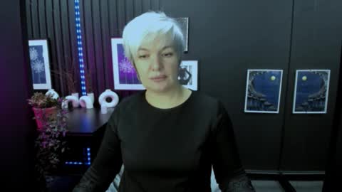 Snapshot of carmensoft chatting on 12.14.25 Carmen online show from 12.14.25